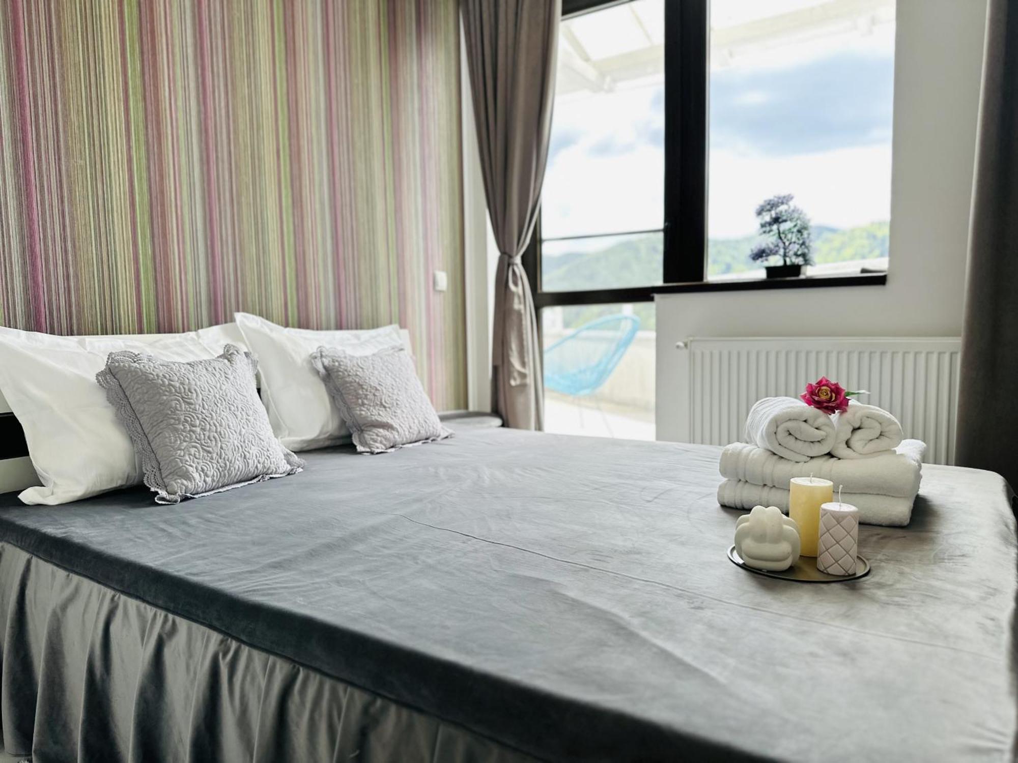 Sky Is The Limit Apartment ซินายา ภายนอก รูปภาพ